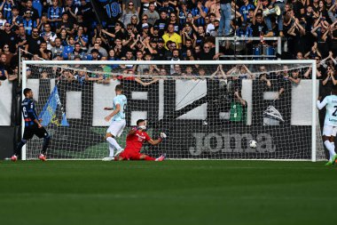 İtalya 'nın Bergamo kentindeki Gewiss Stadyumu' nda 13 Kasım 2022 tarihinde Atalanta BC ile FC Internazionale arasında oynanan İtalya Serie A tootball maçında Inter Fc 'den gol Edin Dzeko. Fotoğraf: Tiziano Ballabio - Fotoğraf: Tiziano Ballabio / LiveMedi