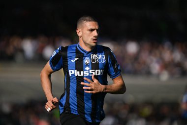 Atalanta Bc takımından Merih Demiral, İtalya 'nın Bergamo kentindeki Gewiss Stadyumu' nda 13 Kasım 2022 tarihinde Atalanta BC ile FC Internazionale arasında oynanan İtalyan Serie A tootball karşılaşmasında. Fotoğraf: Tiziano Ballabio - Fotoğraf: Tiziano Ballabio / LiveMedi