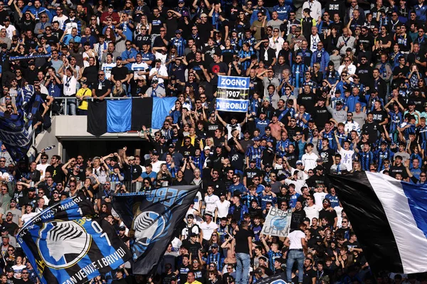 Partidarios Atalanta Celebran Durante Partido Fútbol Italiano Serie Atalanta Inter —  Fotos de Stock