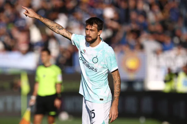 FC Internazionale 'den Francesco Acerbi İtalya futbol takımı Serie A maçında Atalanta BC - FC Internazionale, Bergamo, İtalya' daki Gewiss Stadyumu 'nda, 13 Kasım 2022 - Fotoğraf: Francesco Scaccianoc