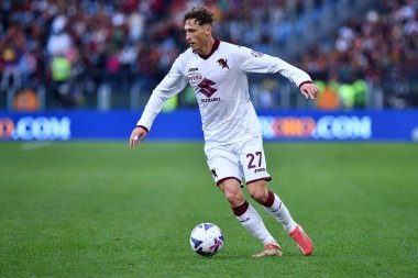 Serie A maçında FC Torino takımından Mergim Vojvoda, AS Roma ile FC Torino arasında 13 Kasım 2022 'de İtalya' nın başkenti Roma 'da oynanan Stadio Olimpico' da oynandı. - Fotoğraf: Gennaro Masi / LiveMedi