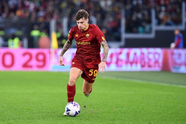 AS Roma takımından Nicola Zalewski, AS Roma ile FC Torino arasında 13 Kasım 2022 'de İtalya' nın başkenti Roma 'da oynanan karşılaşmada görülüyor. - Fotoğraf: Gennaro Masi / LiveMedi