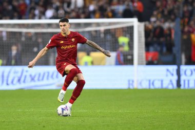 A.S. Roma 'dan Roger Ibanez, A.S. Roman ve Torino F.C. arasındaki Serie A Şampiyonasının 15. gününde 13 Kasım 2022 'de Roma, İtalya' daki Stadio Olimpico 'da. - Fotoğraf: Domenico Cippitelli / LiveMedi