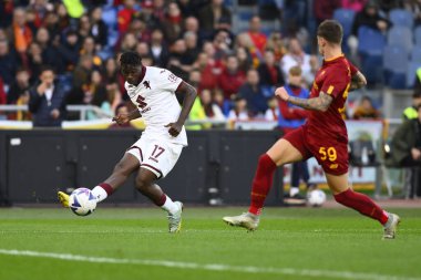 Torino F.C. 'den Wilfried Singo. Serie A Şampiyonası 'nın 15. gününde A.S. Roma ve Torino F.C. 13 Kasım 2022 'de Roma, İtalya' daki Stadio Olimpico 'da. - Fotoğraf: Domenico Cippitelli / LiveMedi
