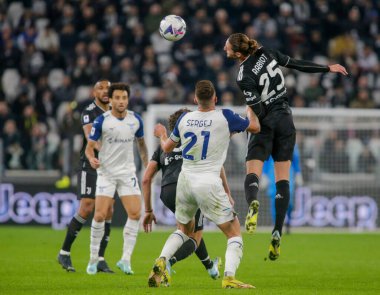 İtalyan Serie A sırasında Adrien Rabiot, Juventus Fc ve Ss Lazio arasında 13 Kasım 2022 'de Torino' daki Allianz Stadyumu 'nda oynanan futbol maçı - Fotoğraf: Nderim Kaceli - Fotoğraf: Nderim Kaceli / LiveMedi