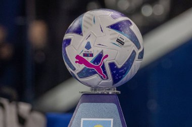 Resmi top Serisi A 2022-2023 İtalya futbol takımı Serie A maçında Empoli FC, ABD Cremonese 'e karşı Empoli, İtalya' daki Carlo Castellani stadyumunda, 11 Kasım 2022 - Fotoğraf: Valentina Giannetton