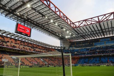 13 Kasım 2022 tarihinde İtalya 'nın Milano kentinde bulunan Giuseppe Meazza Stadyumu' nda AC Milan ile ACF Fiorentina arasında oynanan 2022 / 23 futbol maçında stadyum içinde genel bir manzara - Fotoğraf: Fabrizio Carabelli / LiveMedi