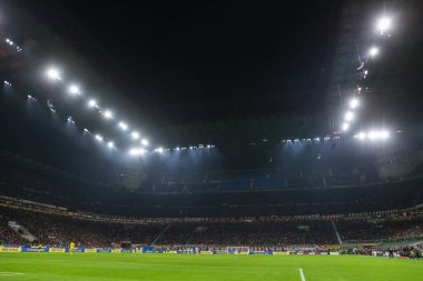 13 Kasım 2022 tarihinde İtalya 'nın Milano kentinde bulunan Giuseppe Meazza Stadyumu' nda AC Milan ile ACF Fiorentina arasında oynanan 2022 / 23 futbol maçında stadyum içinde genel bir manzara - Fotoğraf: Fabrizio Carabelli / LiveMedi