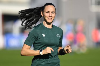 İtalya WU23 ile İngiltere WU23 arasındaki Uluslararası Dostluk Maçı sırasında Hakem Veronica Vettorel 'in (ITA) asistanıyım. - Fotoğraf: Domenico Cippitelli / LiveMedi