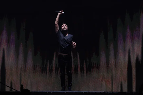 Cesare Cremonini Performt Live Auf Der Bühne Während Der Indoor — Stockfoto