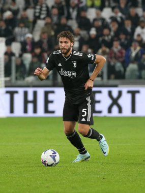 Manuel Locatelli (Juventus FC) İtalya 'nın Torino şehrindeki Allianz Stadyumu' nda oynanan Juventus FC maçı sırasında, 13 Kasım 2022 - Fotoğraf: Claudio Benedett