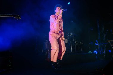 Luigi Strangis İtalyan şarkıcı müzik konseri sırasında Luigi Strangis - Milano, İtalya 'daki Alcatraz' da canlı 2022, 16 Kasım 2022 - Fotoğraf: Rossella Mel