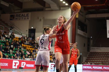 Luisa Geiselsode (Roche Vendee) basketbol Eurocup Kadınlar Şampiyonası sırasında Dinamo Sassari, Sassari 'de Roche Vendee Basket Kulübü' ne karşı, 16 Kasım 2022 - Fotoğraf: Simone Bo