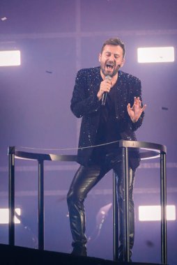 Cesare Cremonini, İtalyan şarkıcı Cesare Cremonini 'nin 17 Kasım 2022' de Milano, İtalya 'daki Mediolanum Forum' da verdiği konser sırasında sahneye çıktı.