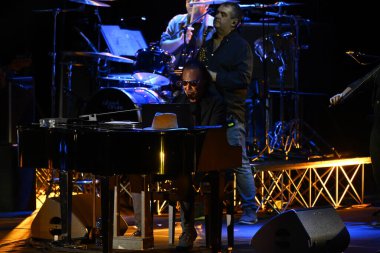 Antonello Venditti, 18 Kasım 2022 'de İtalya, Roma' daki Parco della Musica Konser Salonu 'nda. - Fotoğraf: Domenico Cippitelli / LiveMedi