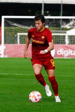 İtalya Futbol Şampiyonası Ligi A Women 2022 / 2023 karşılaşmasında Valentina Giacinti (AS Roma Kadını), 19 Kasım 2022 'de Tre Fontane Stadyumu' nda AS Roman Kadınlar UC Sampdoria 'ya karşı oynamıştır. - Fotoğraf: Fabrizio Corradetti / LiveMedi