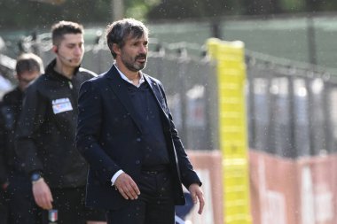 19 Kasım 2022 'de Tre Fontane Stadyumu' nda oynanan İtalya Futbol Şampiyonası Ligi A Women 2022 / 2023 karşılaşmasında Alessandro Spugna teknik direktörü UC Sampdoria ile UC Sampdoria karşı karşıya geldi. - Fotoğraf: Fabrizio Corradetti / LiveMedi
