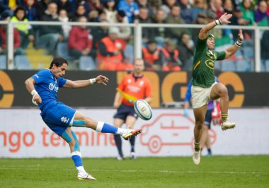 ANS - İtalya Güz Ulusları Serisi sırasında İtalya 'dan Ange Capuozzo, İtalya' nın Cenova kentindeki Luigi Ferrarsi Stadyumu 'nda 19 Kasım 2022 tarihinde İtalya ile Güney Afrika arasında oynanan rugby karşılaşması. Fotoğraf: Nderim Kaceli - Fotoğraf: Nderim Kaceli / LiveMedi