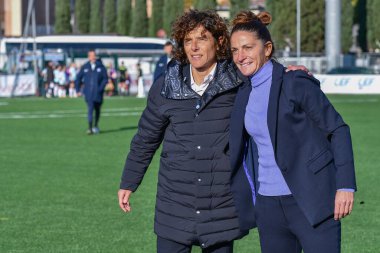 Patrizia Panico (ACF Fiorentina 'nın baş antrenörü), İtalya' nın başkenti Fiorentino 'daki Pietro Torrini Stadyumu' nda (FI) 2 Kasım 'da oynanan ACF Fiorentina - Inter - FC Internazionale maçında oynayan Rita Guarino (İnter' in baş antrenörü) ve Patrizia Panico (ACF).