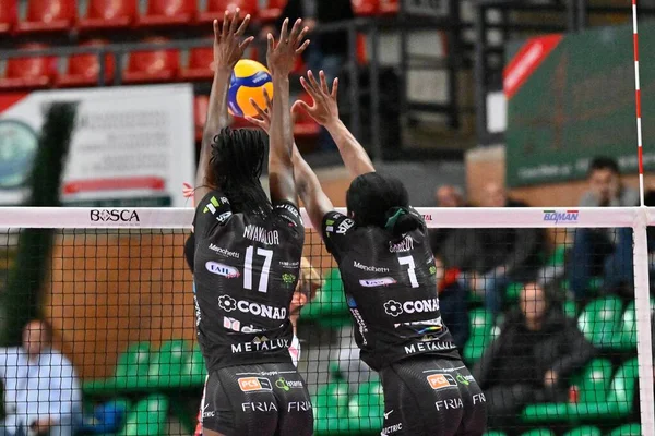 Linda Nwakalor Stephanie Samedy Bartoccini Fortinfissi Perugia Volleyball Italian Serie — Stock Photo, Image
