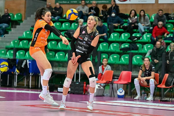 Martina Armini Alexandra Lazic Bartoccini Fortinfissi Perugia Volleyball Italian Serie — Foto de Stock