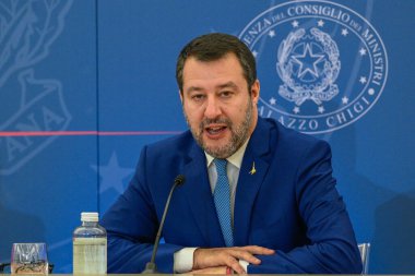 Matteo Salvini, 25 Ekim 2022 tarihinde İtalya 'nın başkenti Roma' da yapılan 2023 Bütçe Tasarısı 'nın onaylanmasının ardından, toplantı sırasında basın toplantısı düzenledi. - Fotoğraf: Fabrizio Corradetti / LiveMedi