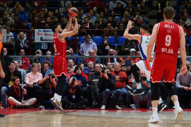 Basketbol Euroleague Şampiyonası 'nda Naz Mitrou-Long (EA7 Emporio Armani Olimpia Milano) EA7 Emporio Armani Milano ile Anadolu Efes arasında 22 Kasım 2022' de Milano, İtalya 'da düzenlenen Assago Forumu' nda oynandı.