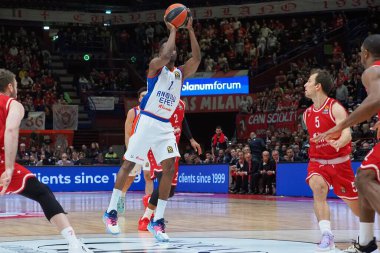 Rodrigue Beaubois (Anadolu Efes Istanbul) basketbol Euroleague Şampiyonası EA7 Emporio Armani Milano 'ya karşı Anadolu Efes' e karşı Milano, İtalya 'da Assago Forumu' nda, 22 Kasım 2022 - Fotoğraf: Savino Paolell