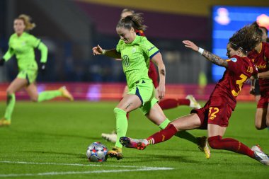 VfL Wolfsburg 'dan Ewa Pajor, UEFA Kadınlar Şampiyonlar Ligi B Grubu' nun grup aşamasının üçüncü gününde, 23 Kasım 2022 'de İtalya' nın Latina kentinde bulunan Stadio Domenico Francioni 'de, A.S. Roma ve VfL Wolfsburg arasında. - Fotoğraf: Domenico Cippitelli / L