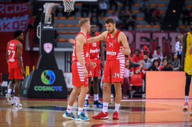 #14 SASHA VEZENKOV and #0 THOMAS WALKUP of Olympiacos Piraeus during the Euroleague, Round 9 match between Olympiacos Piraeus and Alba Berlin at Peace And Friendship Stadium on November 24, 2022 in Piraeus, Greece. - Credit: Stefanos Kyriazis/Liv clipart