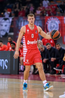 #0 THOMAS WALKUP of Olympiacos Piraeus during the Euroleague, Round 9 match between Olympiacos Piraeus and Alba Berlin at Peace And Friendship Stadium on November 24, 2022 in Piraeus, Greece. - Credit: Stefanos Kyriazis/LiveMedi