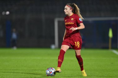 AS Roman Kadınları 'ndan Benedetta Glionna, 23 Kasım 2022' de İtalya 'nın Latina kentinde bulunan Stadio Domenico Francioni' de, A.S. Romanlar ve VfL Wolfsburg arasında UEFA Kadınlar Şampiyonlar Ligi 'nin grup aşamasının üçüncü gününde. - Fotoğraf: Domenico Cipp