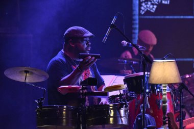 Jose Ramon Caraballo Armas Daniele Silvestri Teatri 2022 Turu sırasında 25 Kasım 2022 'de İtalya, Roma' daki Auditorium della Conciliazione 'de. - Fotoğraf: Domenico Cippitelli / LiveMedi