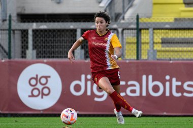 İtalya Futbol Şampiyonası Ligi A Women 2022 / 2023 karşılaşmasında Valentina Giacinti (AS Roma Kadınlar), 26 Kasım 2022 tarihinde Tre Fontane Stadyumu 'nda AS Roman Kadınlar Pomigliano Calcio' ya karşı oynamıştır. - Fotoğraf: Fabrizio Corradetti / LiveMedi