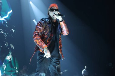 İtalyan şarkıcı / rapçi Salmo 