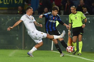 26 Kasım 2022 'de İtalya' nın Pisa kentinde oynanan Arena Garibaldi maçında David Bersnjak (Pisa) İtalyan futbolcu Serie B karşılaşmasında AC Pisa Ternana Calcio 'ya karşı.