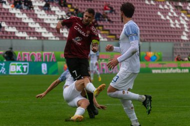 Menez Jeremy Reggina 27 Kasım 2022 'de İtalya' nın Reggio Calabria şehrindeki Oreste Granillo Stadyumu 'nda oynanan İtalyan futbol takımı B karşılaşmasında ceza aldı.