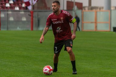 Menez Jeremy Reggina 'nın İtalyan futbolu serisi B maçındaki portresi Reggina 1914 - Benevento Calcio maçı Reggio Calabria, İtalya' daki Oreste Granillo stadyumunda, 27 Kasım 2022 - Fotoğraf: Valentina Giannetton