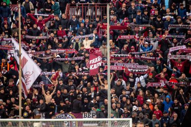Reggina taraftarları İtalyan futbol takımı B maçında Reggina 1914 'te Benevento Calcio' ya karşı Reggio Calabria, İtalya 'daki Oreste Granillo Stadyumu' nda oynadılar.