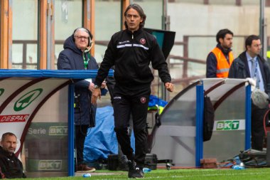 Inzaghi Filippo teknik direktörü Reggina İtalya 'nın Serie B maçında Reggina 1914-Benevento Calcio maçında Reggio Calabria, İtalya' daki Oreste Granillo stadyumunda, 27 Kasım 2022 - Fotoğraf: Valentina Giannetton