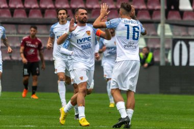 Improta Riccardo Benevento, İtalya Serie B karşılaşmasında gol 2-1, İtalya 'nın Reggio Calabria şehrindeki Oreste Granillo stadyumunda Reggina 1914-Benevento Calcio maçında gol 2-1 öne geçti.