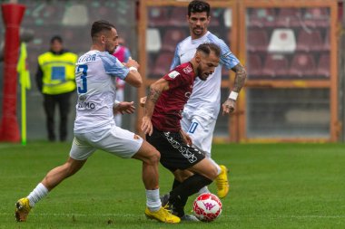 Canotto Luigi Reggina Gaetano Letizia Benevento tarafından İtalya Serie B karşılaşmasında engellendi. 1914-Benevento Calcio karşılaşması Reggio Calabria, İtalya 'da Oreste Granillo Stadyumu' nda, 27 Kasım 2022 - Valentina Giannetton