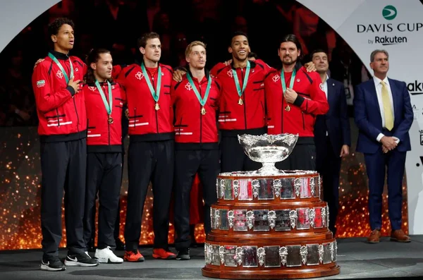 Kanadyjska Drużyna Pucharem Podczas Hymnu Podczas Tenis International Coppa Davis — Zdjęcie stockowe