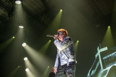 Salmo İtalyan şarkıcı Music Concert Salmo - PalaFlorio, İtalya 'da düzenlenen PalaFlorio' da düzenlenen Flop Tour sırasında sahne almaktadır.