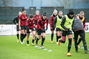 İtalyan futbolu sırasındaki AC Milan - AS Roma karşılaşması sırasında İtalya 'nın Milano kentinde bulunan Vismara Stadyumu' nda A.C. Milan - Fotoğraf: Andrea Marango