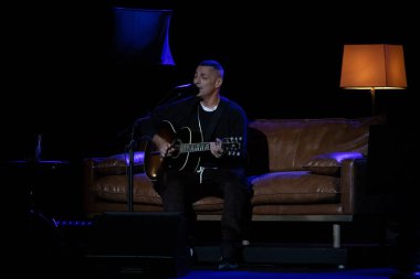 Alex Britti İtalyan şarkıcı Alex Britti - Torin, İtalya 'daki Teatro Colosseo di Torino' da tur solosu, 4 Aralık 2022 - Fotoğraf: Maurizio Vallett