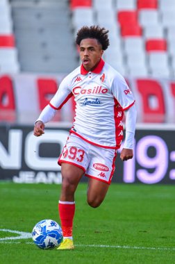 Bari 'den Mehdi Dorval İtalyan futbol takımı B maçında SSC Bari-AC Pisa maçında Bari, İtalya' daki San Nicola stadyumunda, 4 Aralık 2022 - Fotoğraf: Fabio Fagiolin