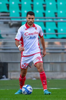 Bari 'den Raffaele Pucino İtalya' nın Serie B maçında SSC Bari-AC Pisa maçında Bari, İtalya 'daki San Nicola stadyumunda, 4 Aralık 2022 - Fotoğraf: Fabio Fagiolin