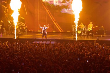 İtalyan şarkıcı Music Concert Salmo sırasında Salmo - Eboli, İtalya 'daki Palasele' de düzenlenen Flop Tour 2022, Fotoğraf: Melania Lucian