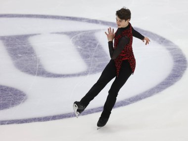 Lucas Broussard (Usa) İtalya 'nın Torino şehrinde düzenlenen 2022 ISU Buz Pateni Grand Prix finalleri sırasında İtalya' nın Torino şehrinde düzenlenen Artistik Patinaj Finali sırasında (Usa) - Fotoğraf: Valerio Orig